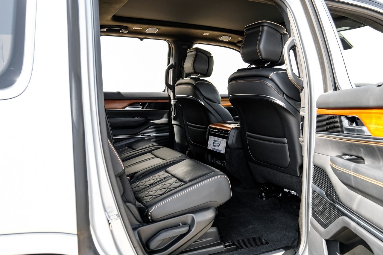 Jeep Grand Wagoneer Vehicle Main Gallery Image 49