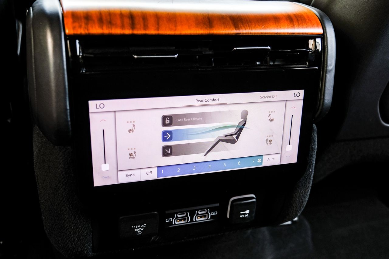 Jeep Grand Wagoneer Vehicle Main Gallery Image 51