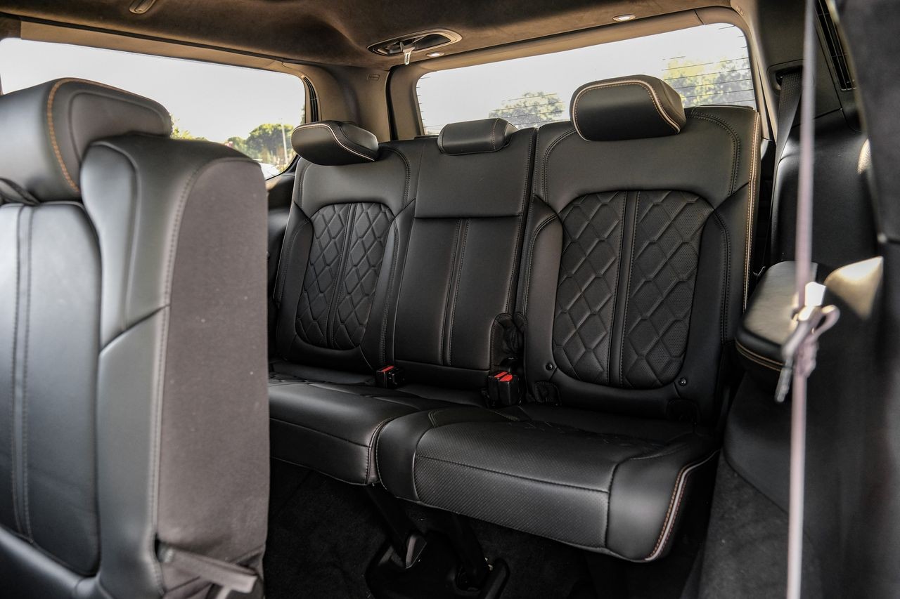 Jeep Grand Wagoneer Vehicle Main Gallery Image 55