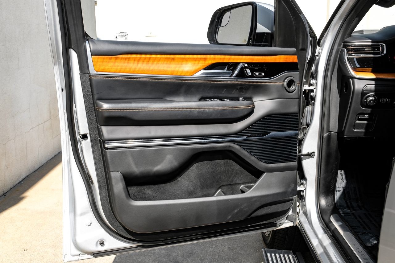 Jeep Grand Wagoneer Vehicle Main Gallery Image 58