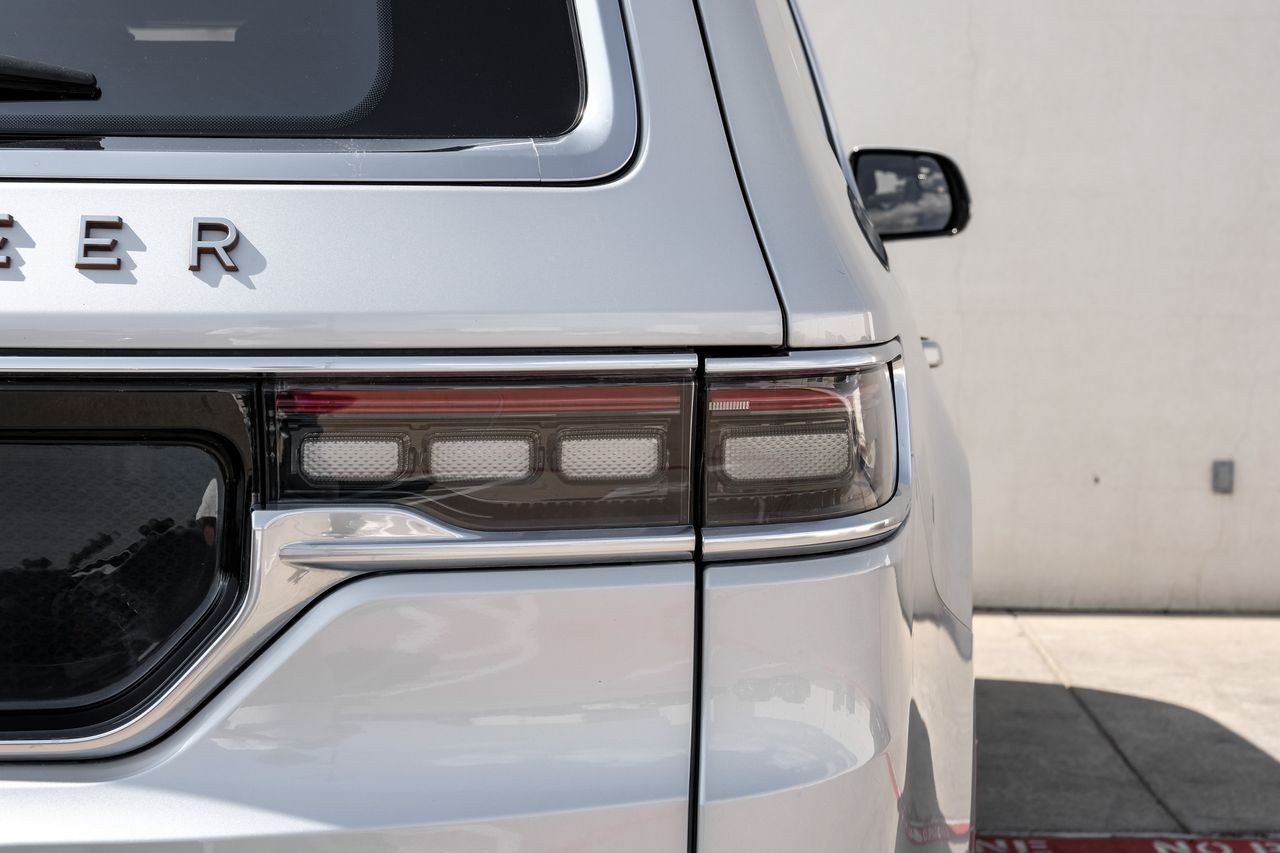 Jeep Grand Wagoneer Vehicle Main Gallery Image 65