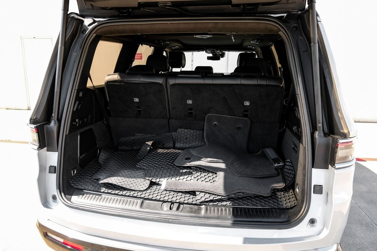 Jeep Grand Wagoneer Vehicle Main Gallery Image 67