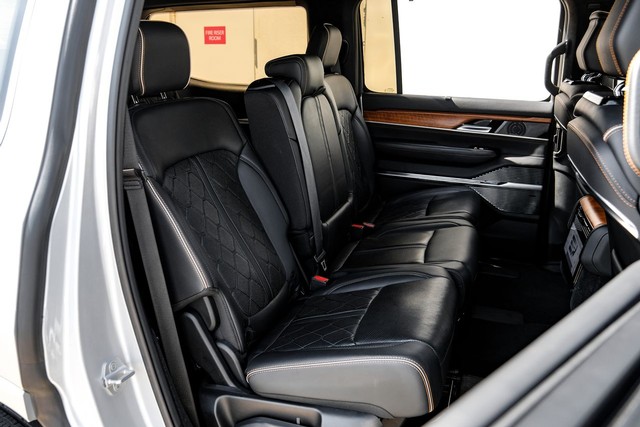 Jeep Grand Wagoneer Vehicle Main Gallery Image 48
