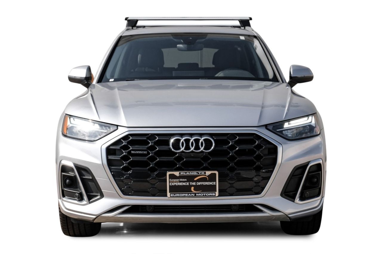 Audi Q5 Vehicle Main Gallery Image 06