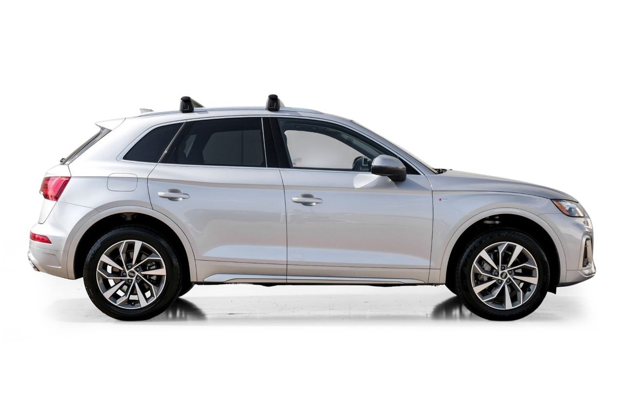 Audi Q5 Vehicle Main Gallery Image 08