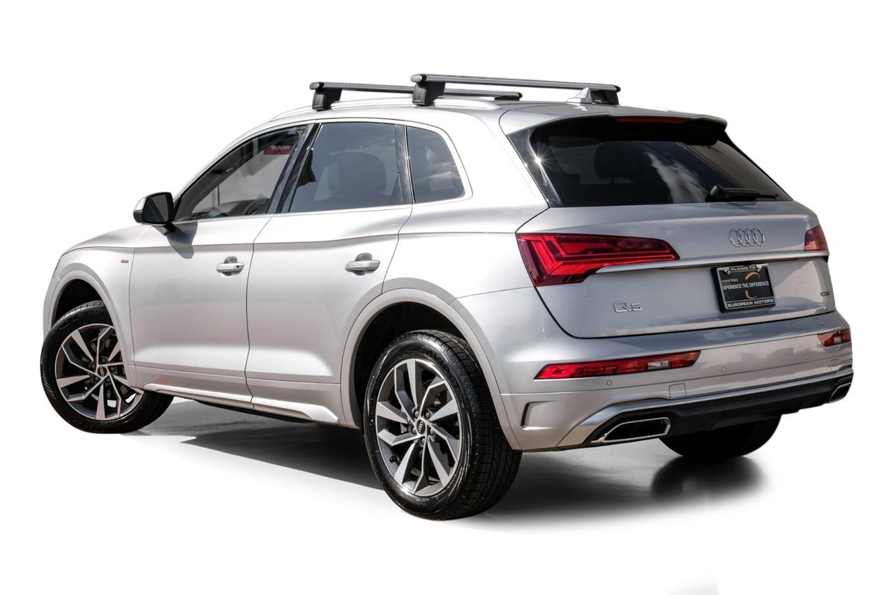 Audi Q5 Vehicle Main Gallery Image 11