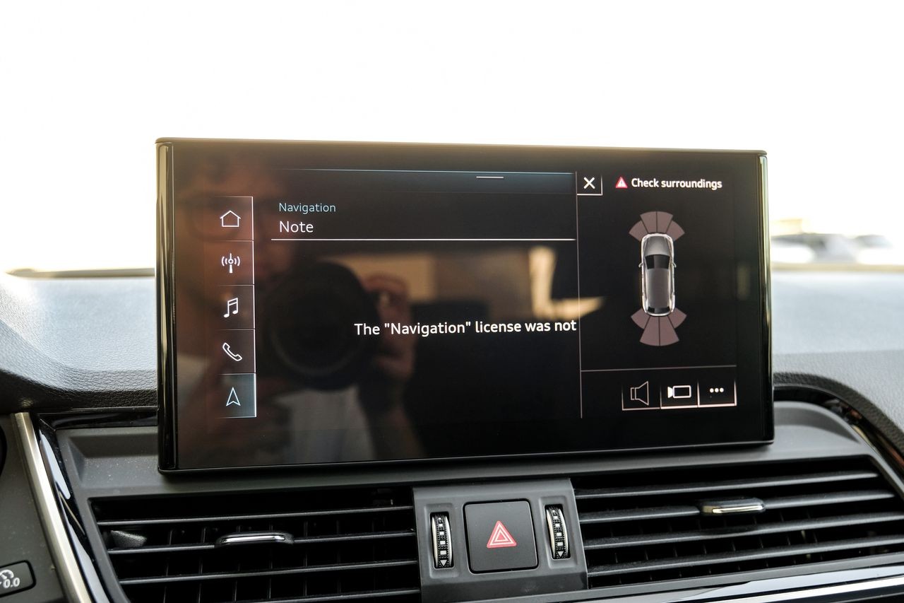 Audi Q5 Vehicle Main Gallery Image 23