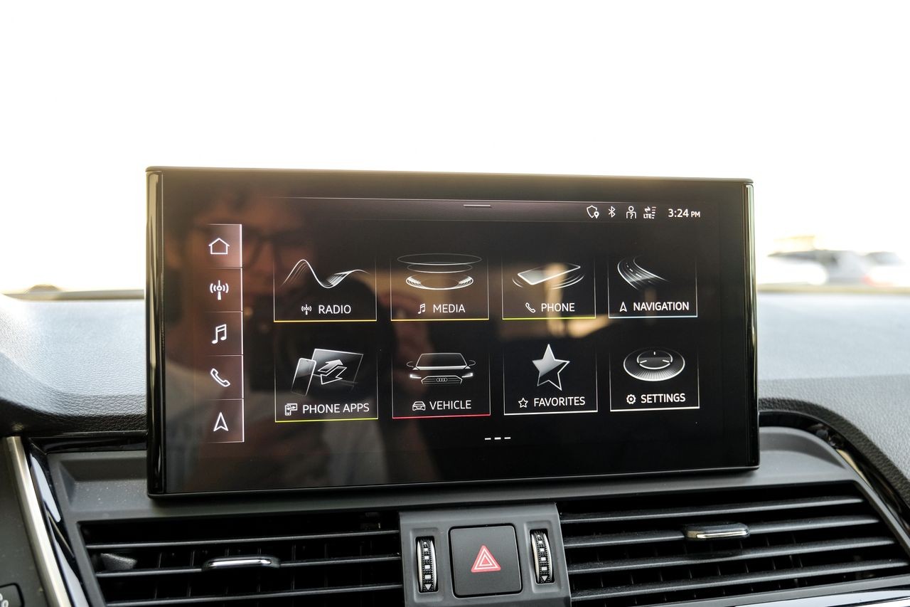 Audi Q5 Vehicle Main Gallery Image 40