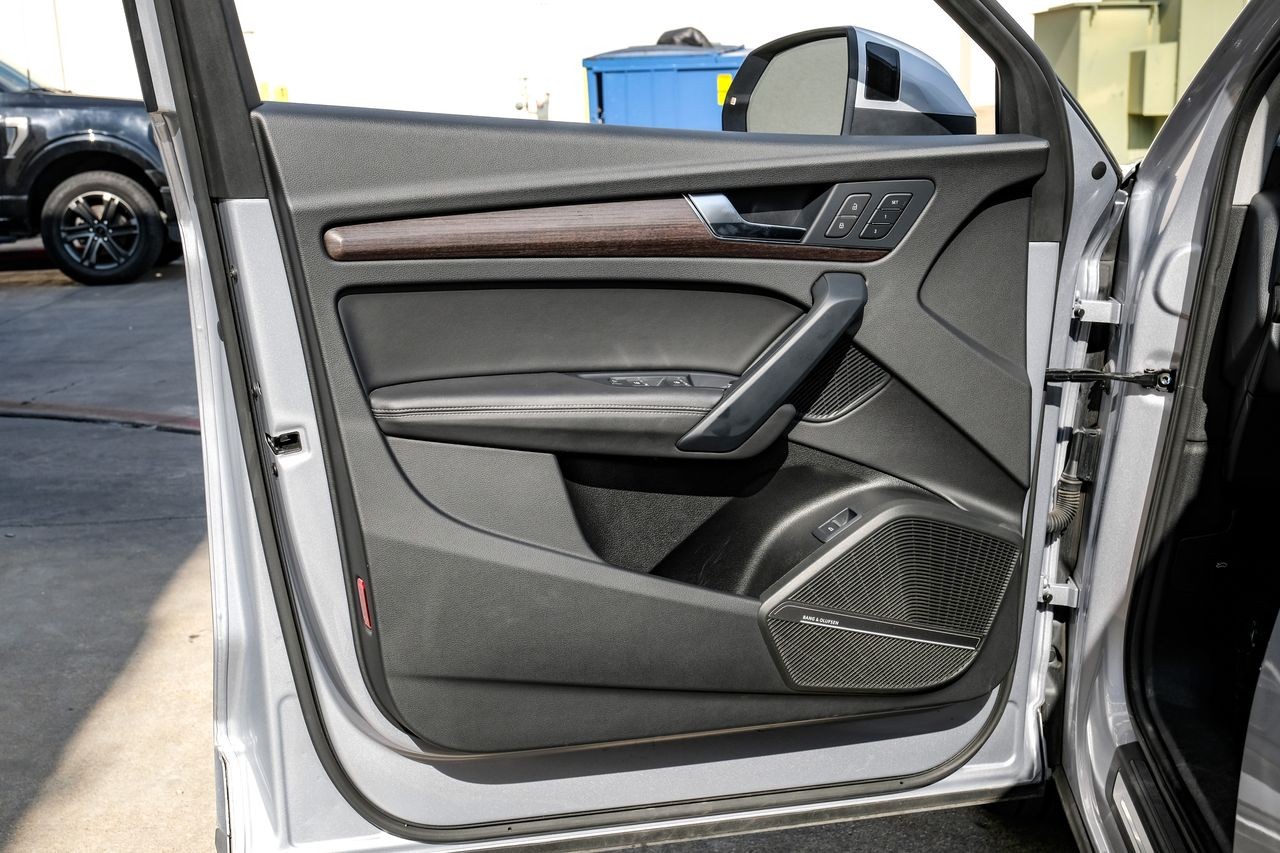 Audi Q5 Vehicle Main Gallery Image 52
