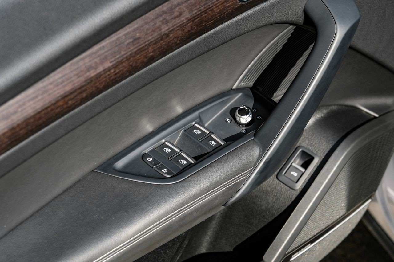 Audi Q5 Vehicle Main Gallery Image 53