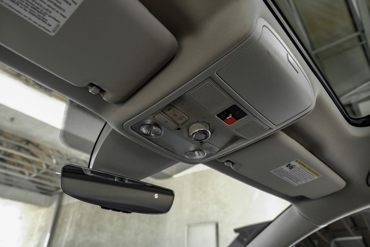 Volkswagen Passat Vehicle Main Gallery Image 31