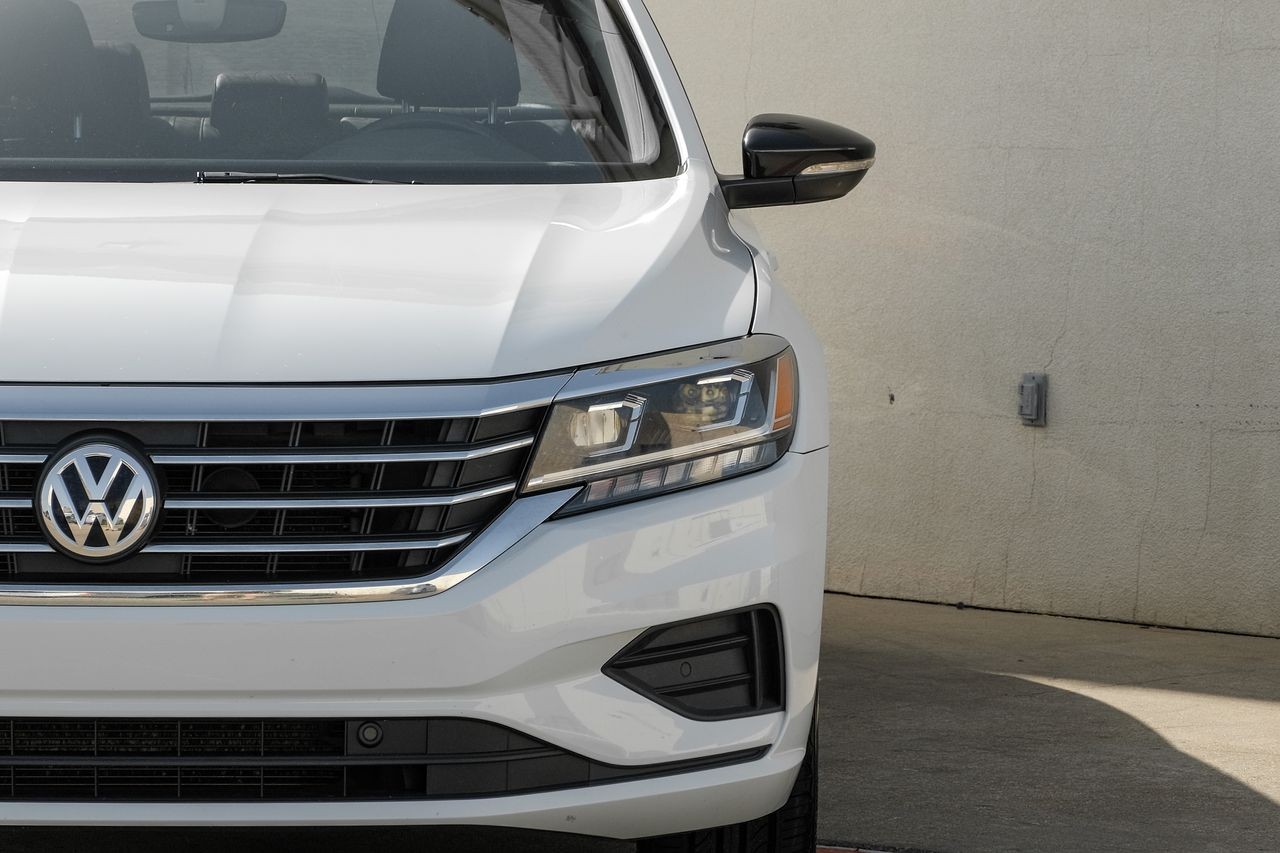 Volkswagen Passat Vehicle Main Gallery Image 52