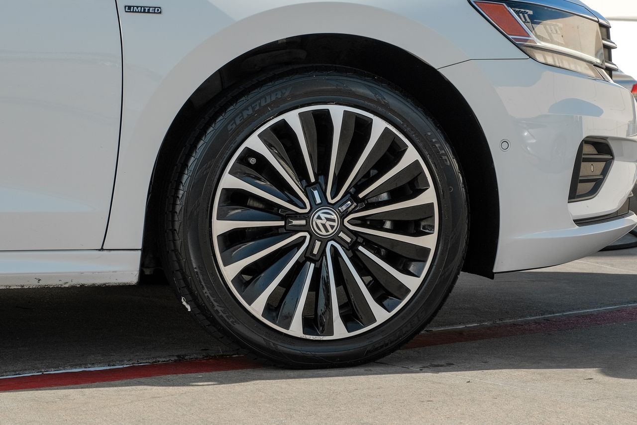 Volkswagen Passat Vehicle Main Gallery Image 59