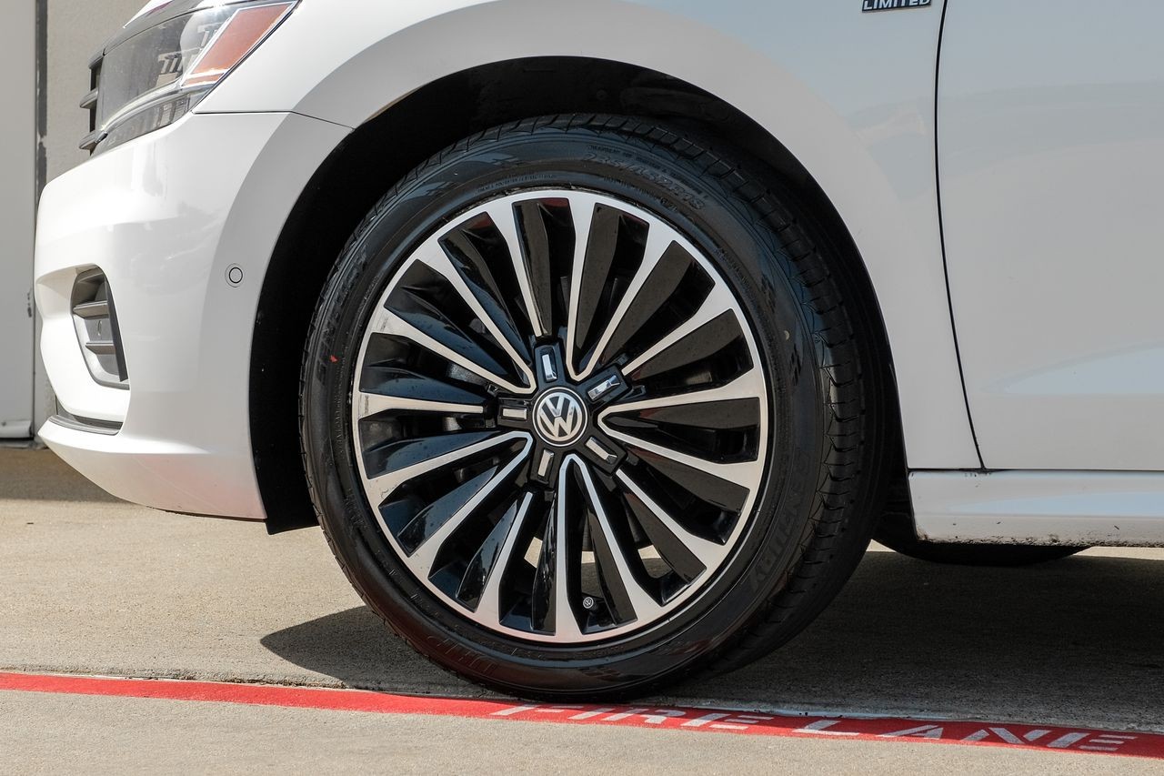 Volkswagen Passat Vehicle Main Gallery Image 60