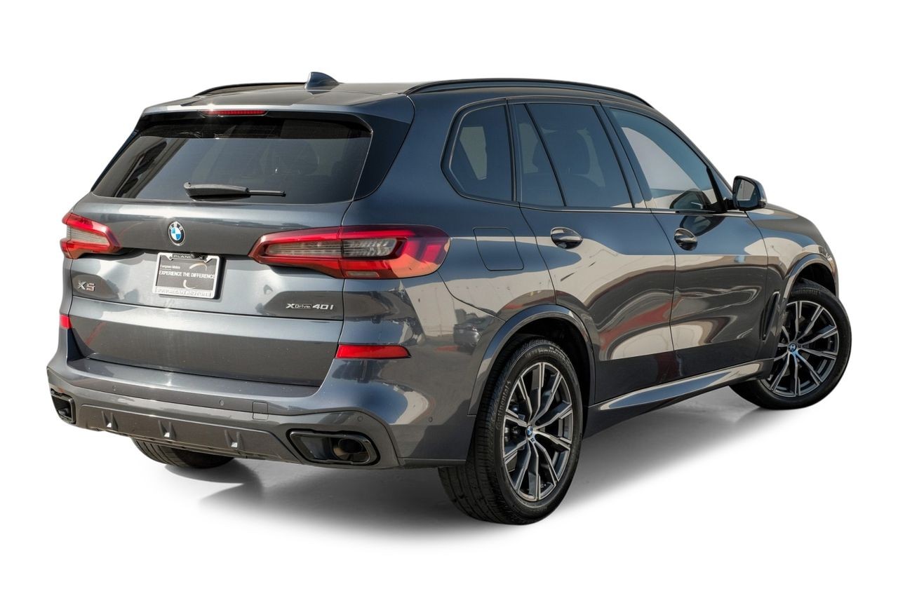 BMW X5 Vehicle Main Gallery Image 09