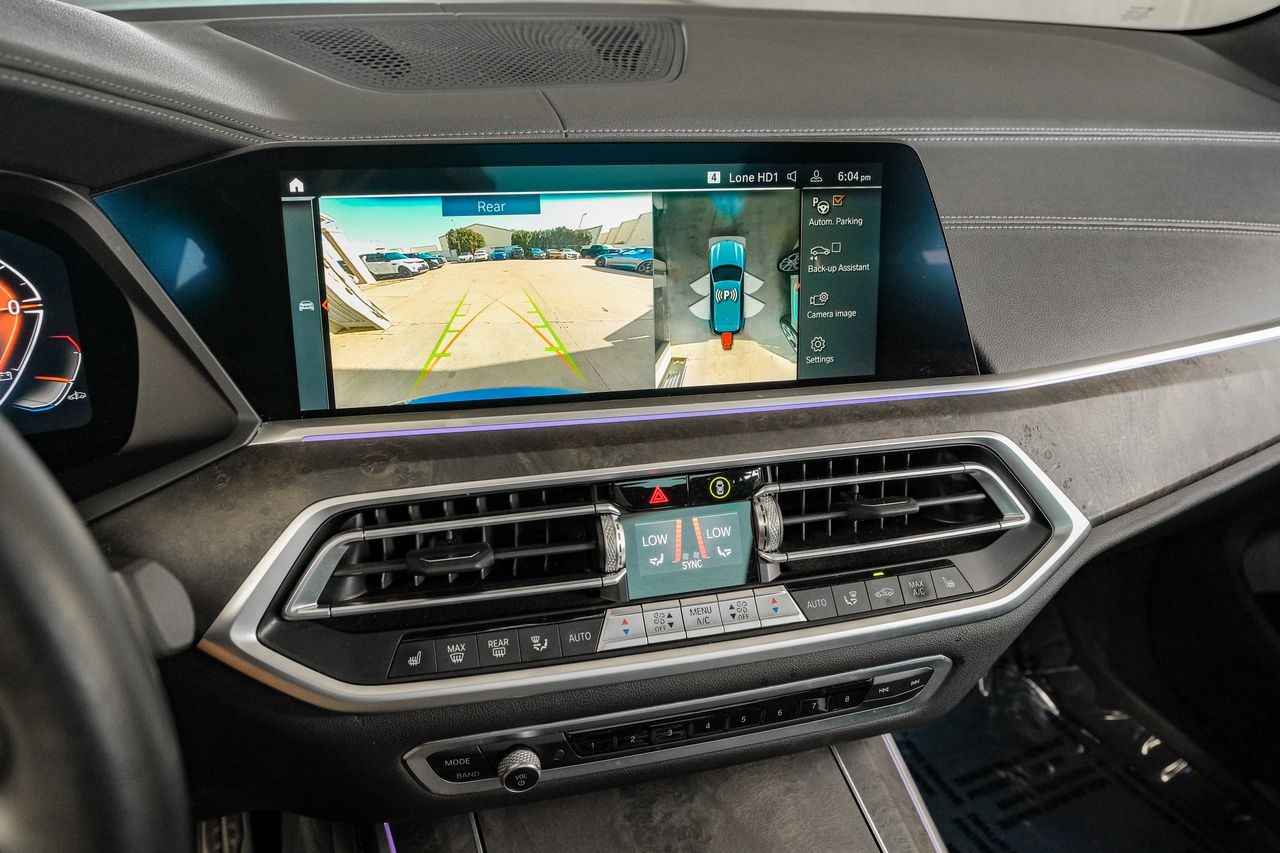 BMW X5 Vehicle Main Gallery Image 32