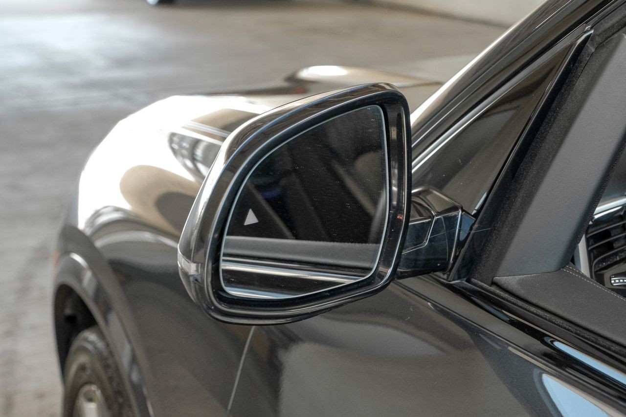 BMW X5 Vehicle Main Gallery Image 54