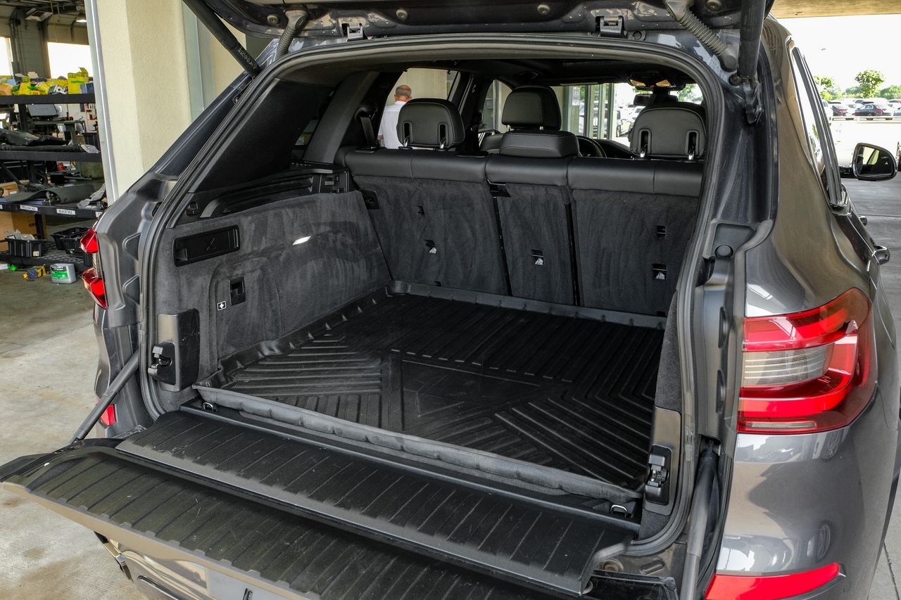 BMW X5 Vehicle Main Gallery Image 66