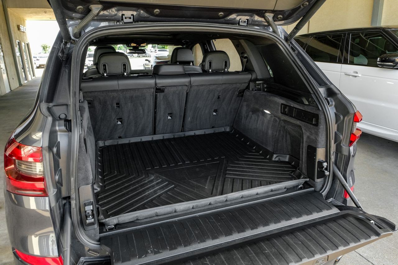BMW X5 Vehicle Main Gallery Image 67