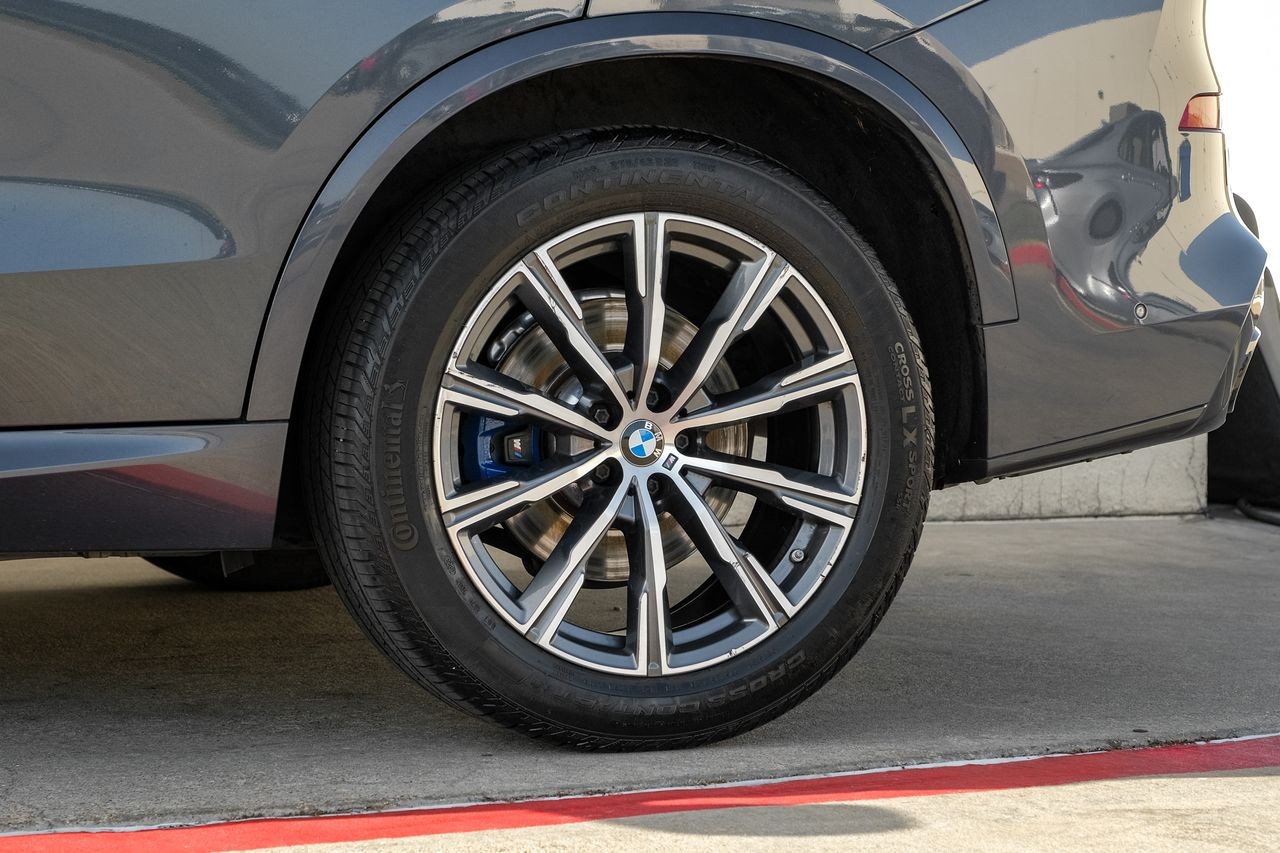 BMW X5 Vehicle Main Gallery Image 72