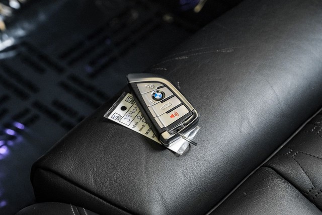 BMW X5 Vehicle Main Gallery Image 73