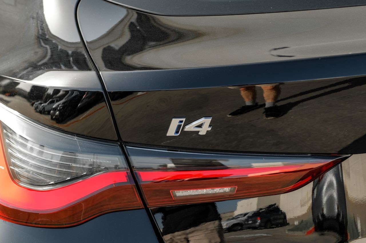 BMW i4 Vehicle Main Gallery Image 56