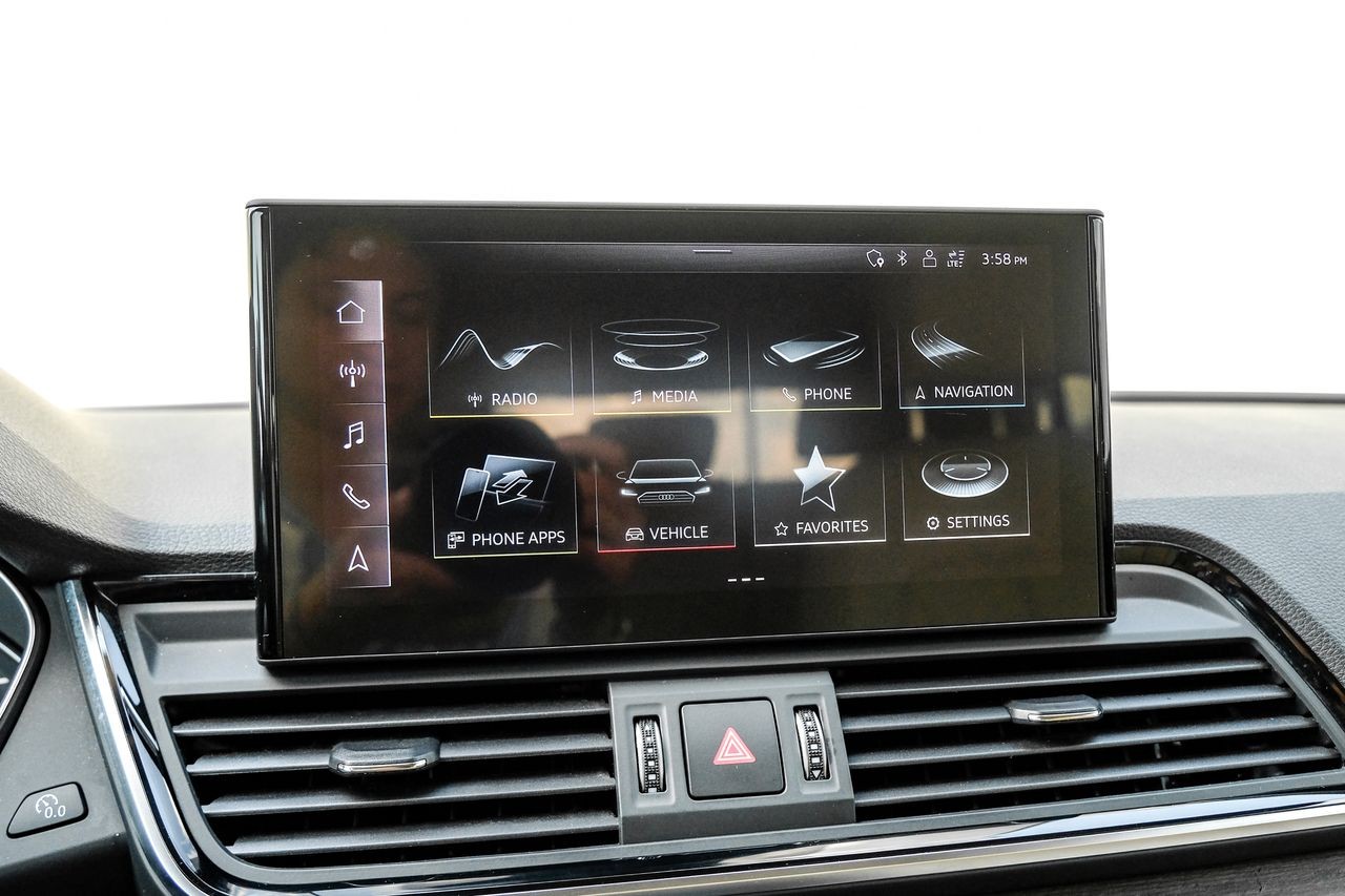 Audi Q5 Vehicle Main Gallery Image 27