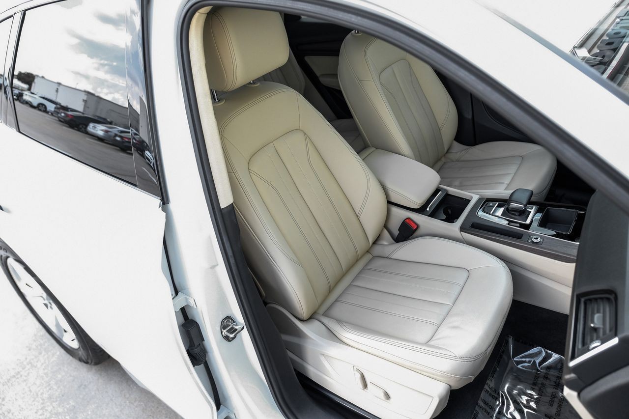 Audi Q5 Vehicle Main Gallery Image 34