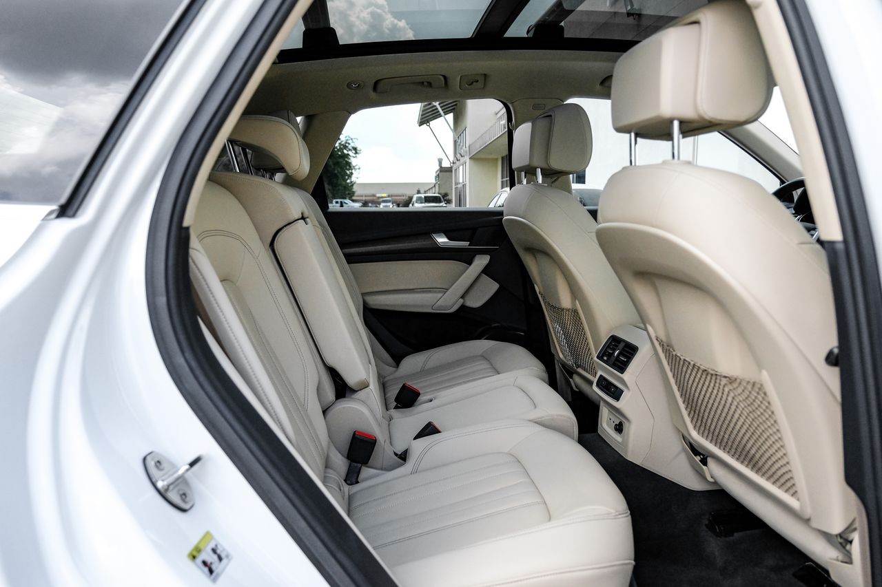 Audi Q5 Vehicle Main Gallery Image 35