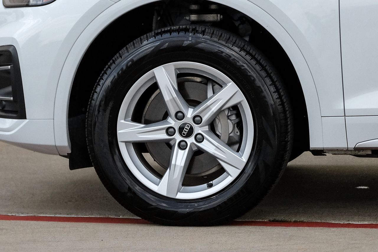 Audi Q5 Vehicle Main Gallery Image 53