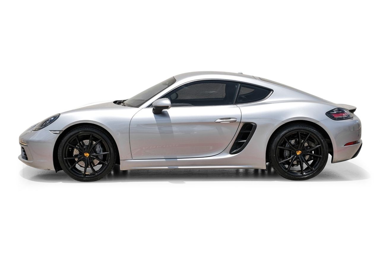 Porsche 718 Cayman Vehicle Main Gallery Image 10