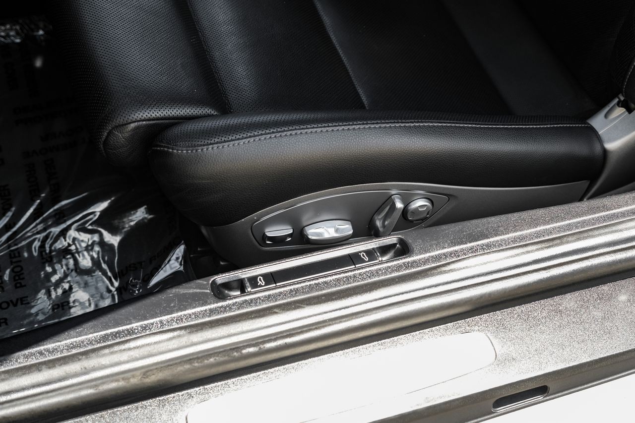 Porsche 718 Cayman Vehicle Main Gallery Image 27