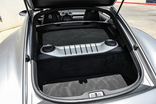 Porsche 718 Cayman Vehicle Main Gallery Image 37
