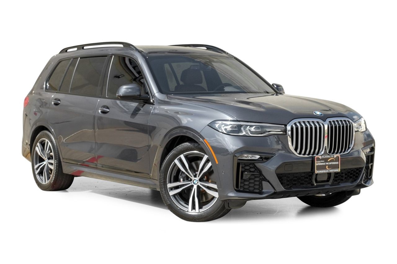 BMW X7 Vehicle Main Gallery Image 07