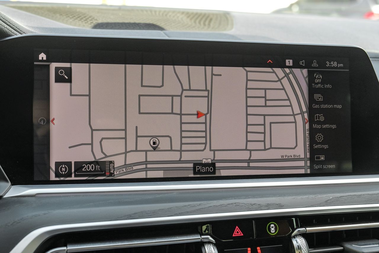 BMW X7 Vehicle Main Gallery Image 22