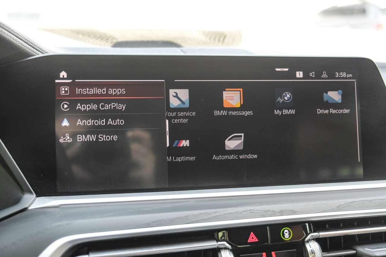 BMW X7 Vehicle Main Gallery Image 32
