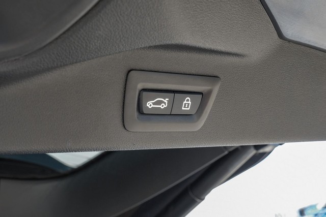 BMW X7 Vehicle Main Gallery Image 59