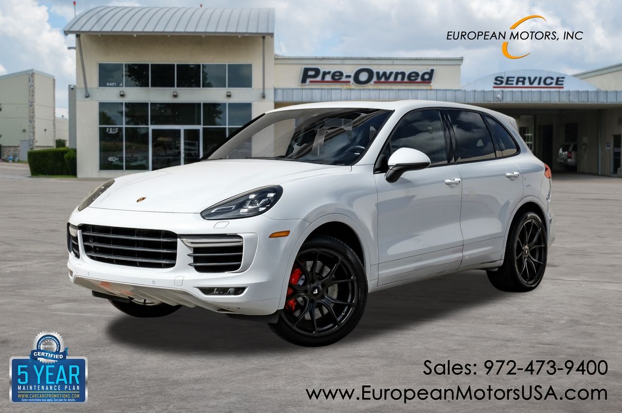 Porsche Cayenne Vehicle Main Gallery Image 01
