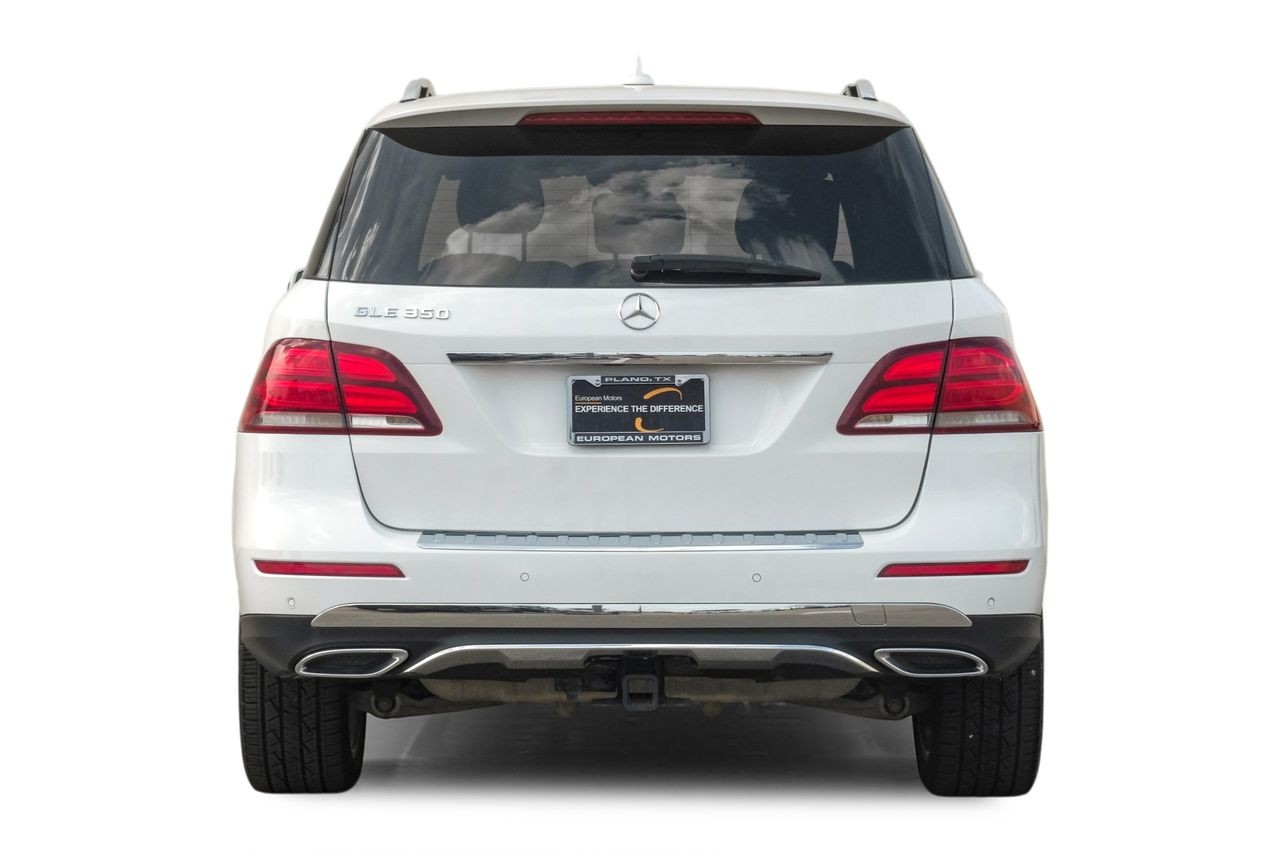 Mercedes-Benz GLE Vehicle Main Gallery Image 10