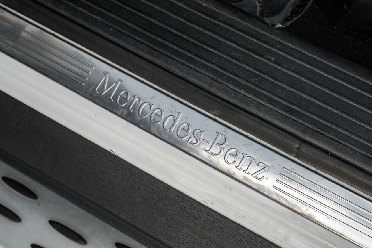 Mercedes-Benz GLE Vehicle Main Gallery Image 36