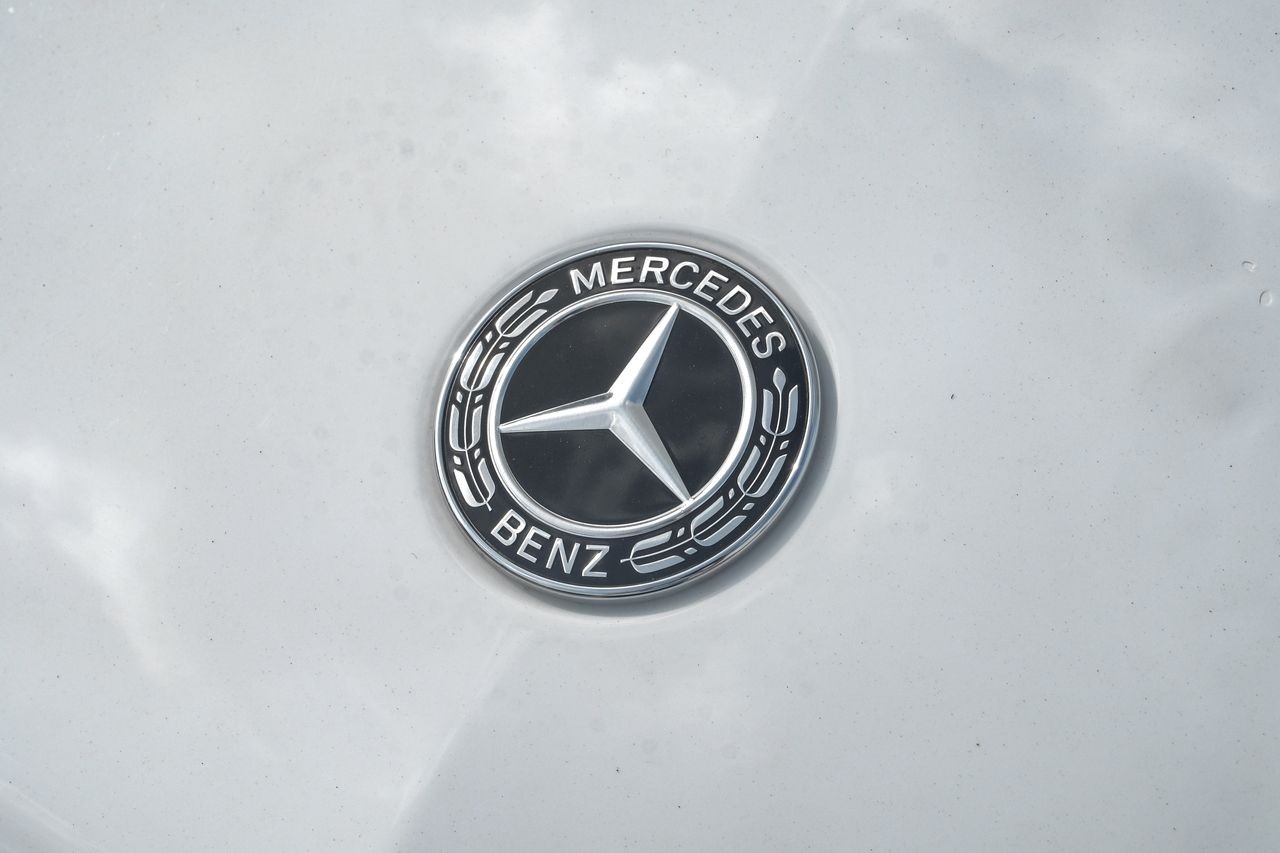Mercedes-Benz GLE Vehicle Main Gallery Image 56
