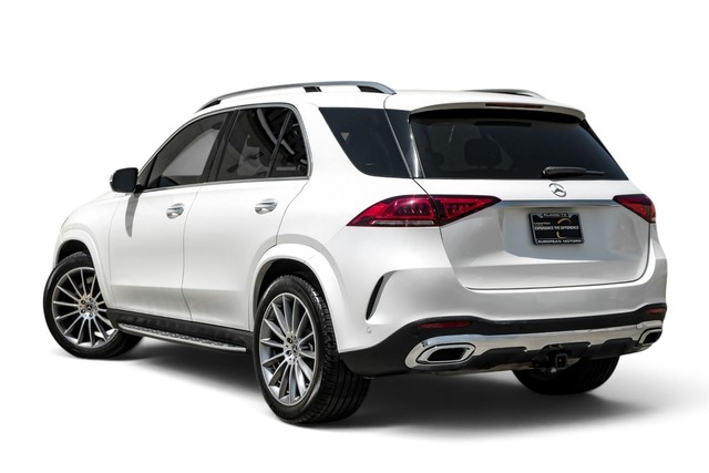 Mercedes-Benz GLE Vehicle Full-screen Gallery Image 10