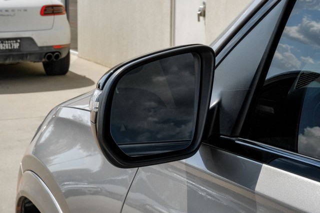 Mercedes-Benz GLE 350 Vehicle Full-screen Gallery Image 43