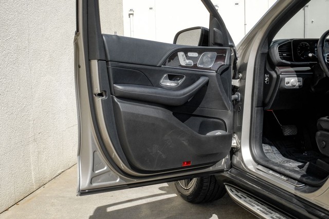 Mercedes-Benz GLE 350 Vehicle Full-screen Gallery Image 44