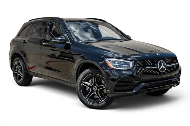 Mercedes-Benz GLC Vehicle Full-screen Gallery Image 06