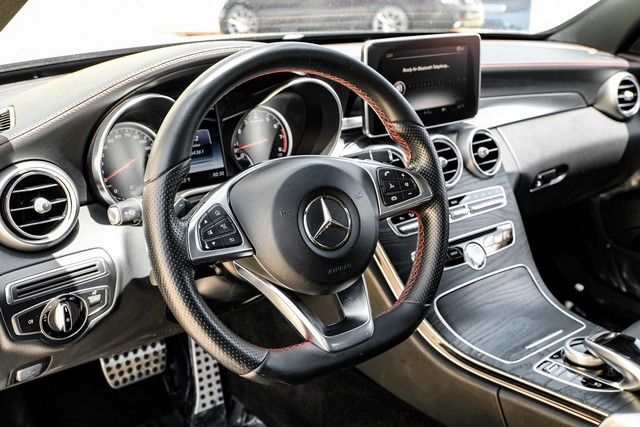 Mercedes-Benz C 43 AMG Vehicle Full-screen Gallery Image 15