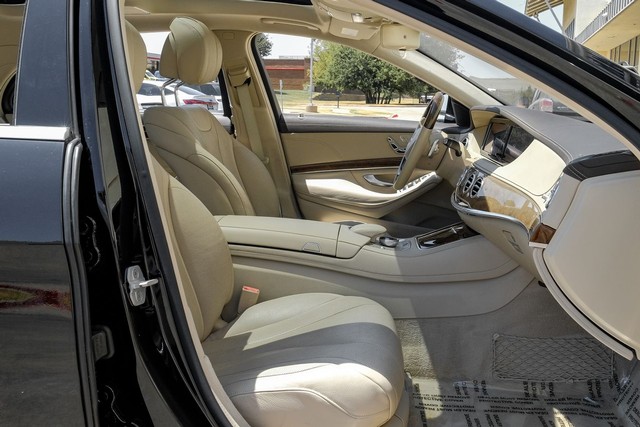 Mercedes-Benz S-Class Vehicle Full-screen Gallery Image 39