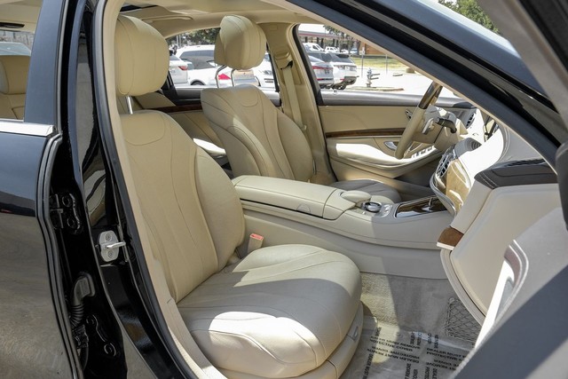 Mercedes-Benz S-Class Vehicle Full-screen Gallery Image 40