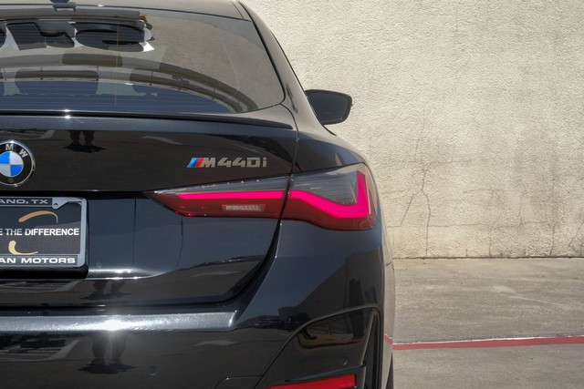 BMW 4 Series Vehicle Full-screen Gallery Image 61