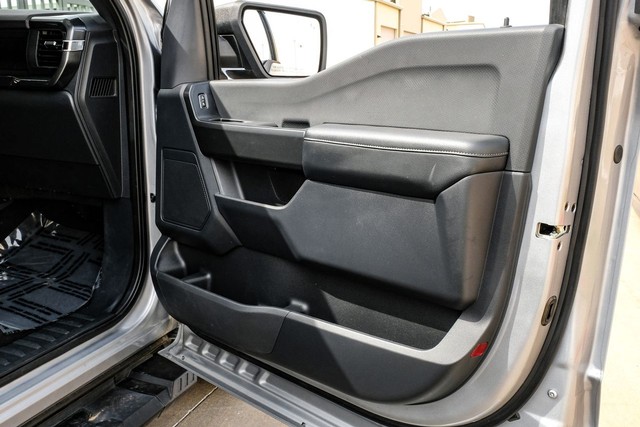 Ford F-150 Vehicle Full-screen Gallery Image 40
